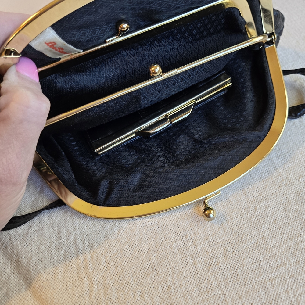 Classic Black Patent Crossbody Bag with Gold Frame - Picture 8 of 9